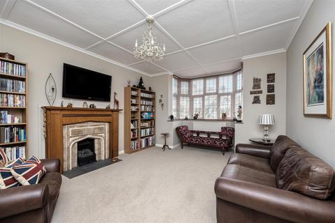 5 bedroom detached house for sale, Hailsham Road, Worthing