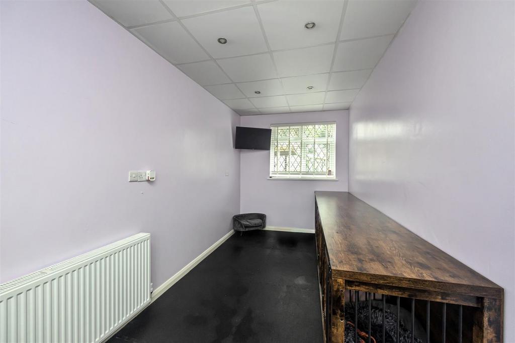 Morland Avenue, 19-026.jpg