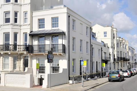 4 bedroom terraced house for sale, Marine Parade, Worthing