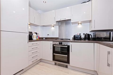 7 Iris Close, Worthing, BN13 3WU