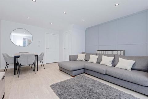 7 Iris Close, Worthing, BN13 3WU