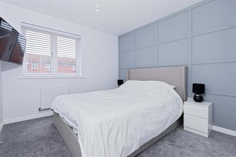 7 Iris Close, Worthing, BN13 3WU