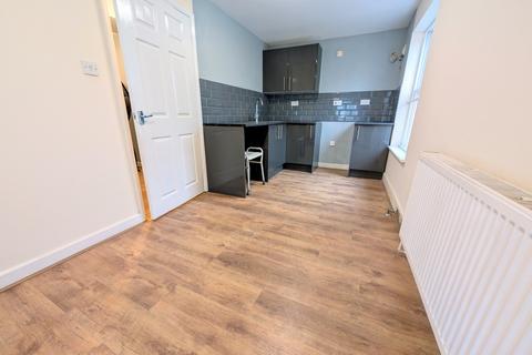 1 bedroom flat to rent, West Street, Boston, PE21