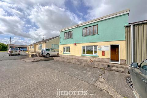 Property to rent - Llwyndrain, Llanfyrnach