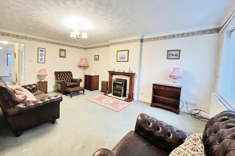 3 bedroom bungalow for sale, Crawshaw Avenue, Beverley, HU17 7QW