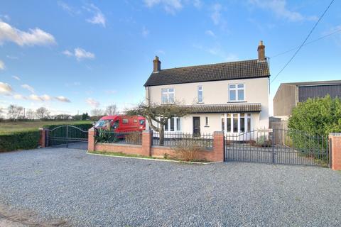 4 bedroom detached house for sale, Wisbech Road, Manea