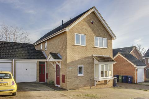 4 bedroom detached house for sale, Otter Way, St. Neots PE19