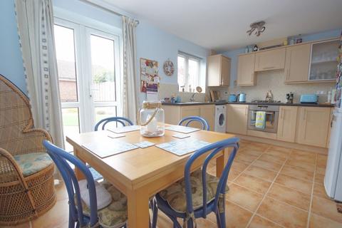 4 bedroom townhouse for sale, Westland Drive, Lee-On-The-Solent PO13