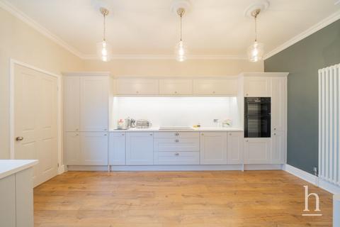 13 Alexandra Road, Wirral, CH48 0RT