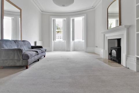 3 bedroom flat for sale, Brunswick Square, Hove