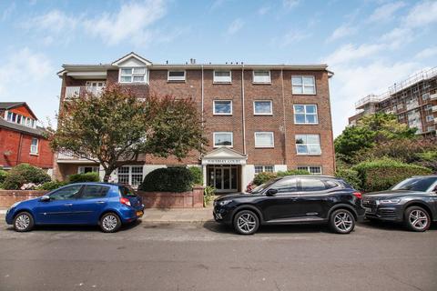 2 bedroom flat for sale, Waverley Court, Rowlands Road, Worthing, West Sussex, BN11