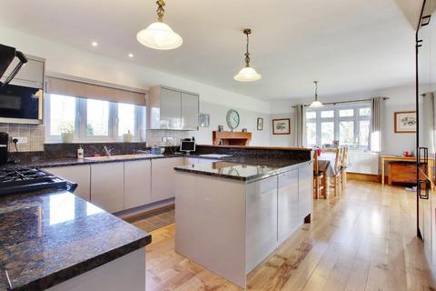 5 bedroom detached house for sale, Couchman Green Lane, Staplehurst, Kent, TN12 0RR