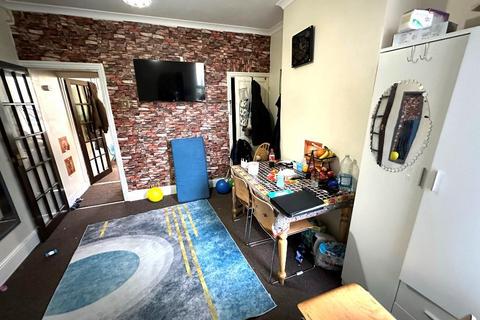 2 bedroom terraced house for sale, Dallow, Luton LU1