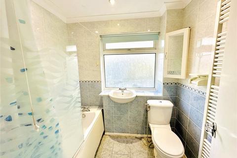4 Hyrstdene, South Croydon, CR2 6JW