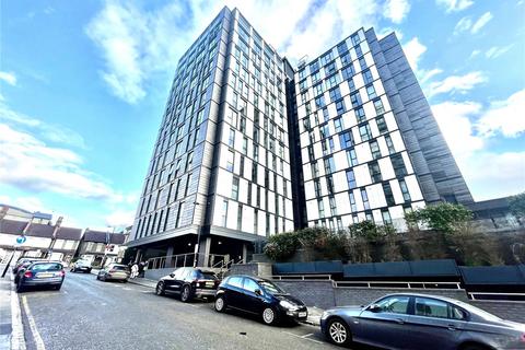 3 bedroom apartment for sale, Centrillion House Point, 2a  Masosns Avenue, Central Croydon, CR0