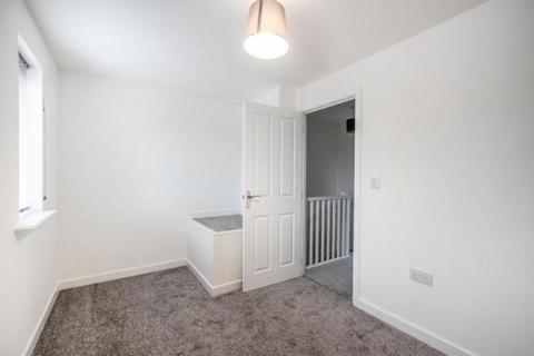 2 bedroom terraced house to rent, Potters Street, Old St Melons, Cardiff