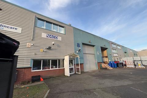 Industrial unit to rent, Eastman Way, Hemel Hempstead HP2