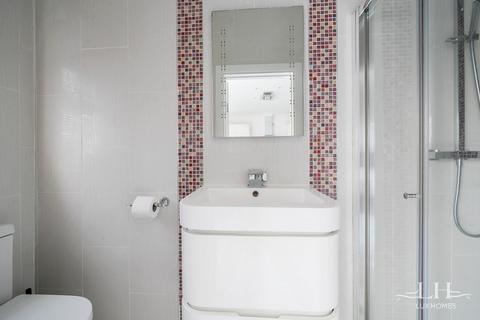 61 Colenso Road, Ilford, IG2 7AH
