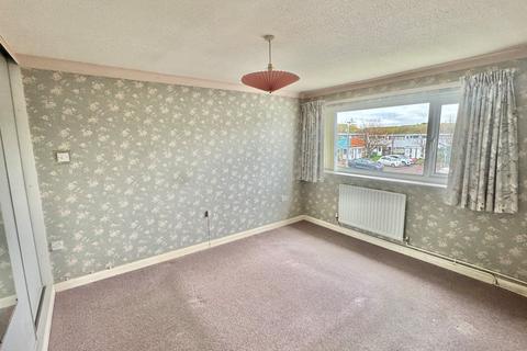 3 bedroom semi-detached house for sale, Lynwood, Kent CT19