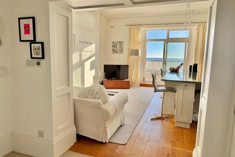 1 bedroom apartment for sale, Marine Parade, Kent CT21