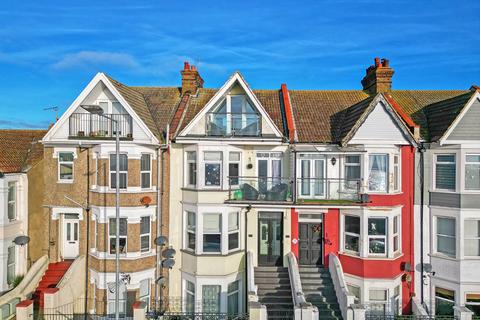 2 bedroom apartment for sale, Eastern Esplanade, Southend-on-Sea, Essex, SS1