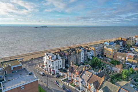 2 bedroom apartment for sale, Eastern Esplanade, Southend-on-Sea, Essex, SS1