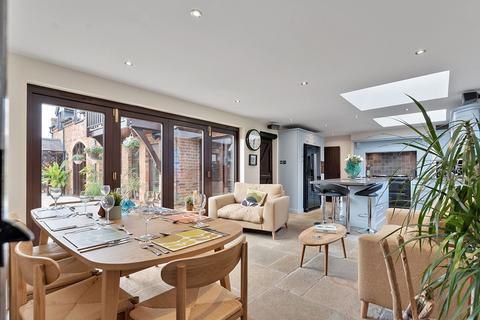 4 bedroom barn conversion for sale, Church Road, Leicester LE7