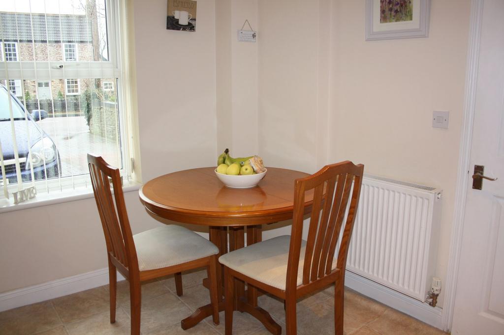 Dining area in kitchen