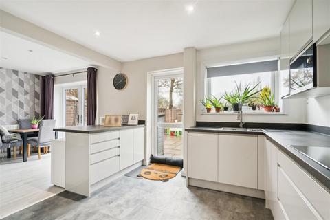 46 Warwick Road, Stevenage, SG2 0QT