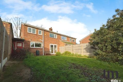 3 bedroom semi-detached house for sale, Deanery Hill, Braintree CM7