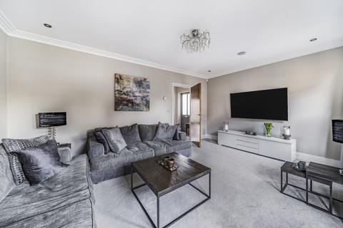 2, Primrose Cottages Denby Road, Cobham, KT11 1FB