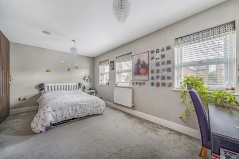 2, Primrose Cottages Denby Road, Cobham, KT11 1FB
