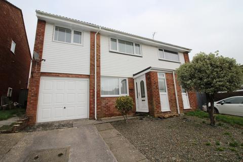 3 bedroom semi-detached house to rent, Adams Close, Cornwall PL11