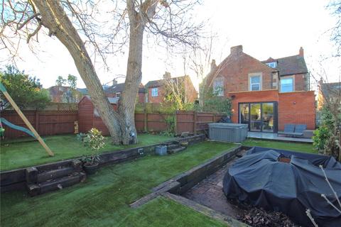 32 Westbourne Road, Trowbridge, BA14 0AJ