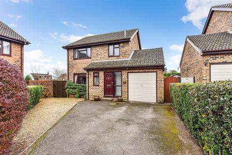 3 bedroom detached house for sale, Clanfield, Hampshire