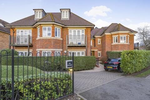 Between Streets, Cobham, Surrey, KT11