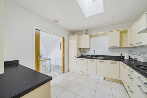 2 bedroom apartment for sale, Between Streets, Cobham, Surrey, KT11