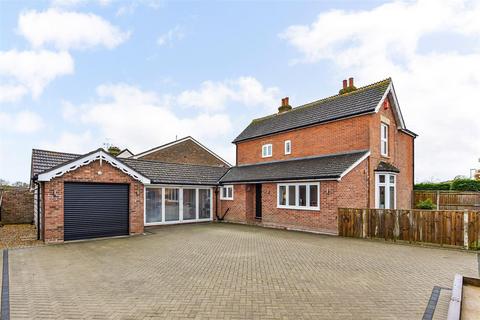 4 bedroom detached house for sale, Denmead, Hampshire