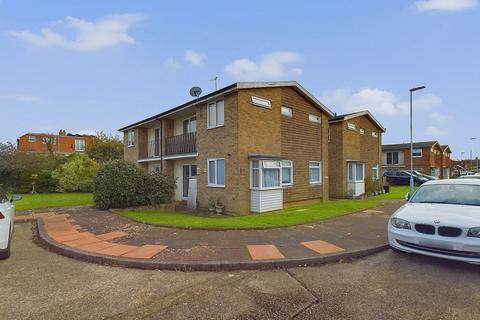 1 bedroom ground floor flat for sale, Fairlawn Drive, Worthing, BN14 8AX