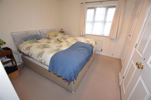 2 bedroom flat to rent, Shillingford Close, Mill Hill East