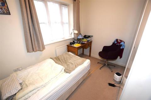 2 bedroom flat to rent, Shillingford Close, Mill Hill East