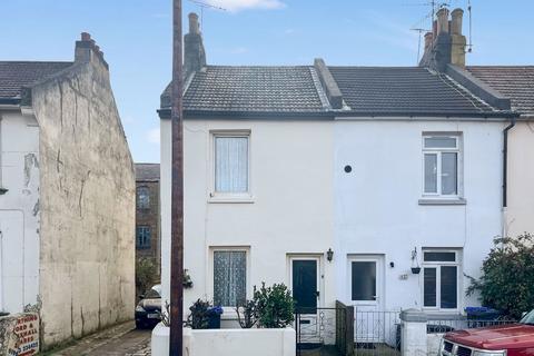 2 bedroom end of terrace house for sale, Cross Street