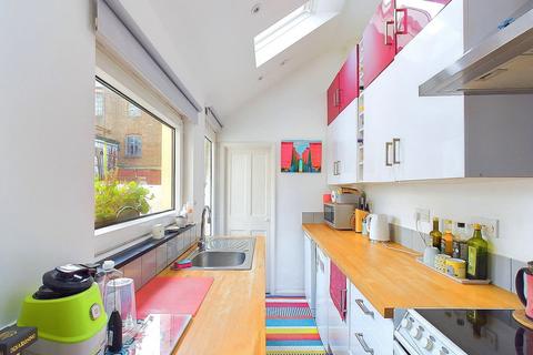 2 bedroom end of terrace house for sale, Cross Street