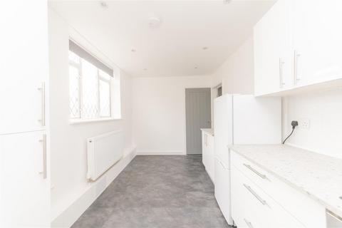 31 Ayot Path, Borehamwood, WD6 5BL
