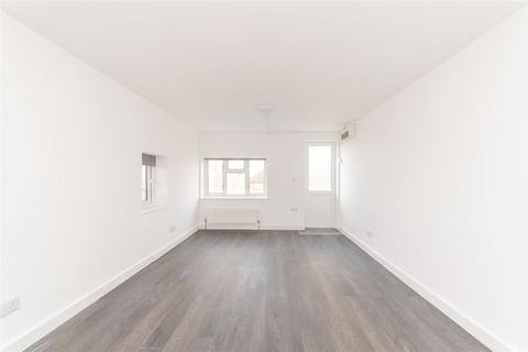 31 Ayot Path, Borehamwood, WD6 5BL