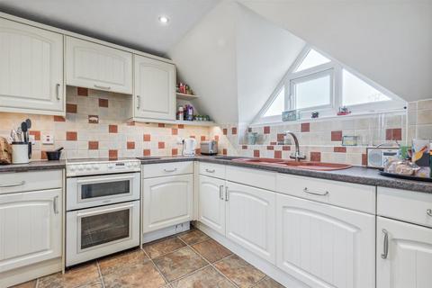 2 bedroom duplex for sale, Park Lane, Knebworth SG3