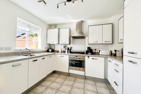 3 bedroom semi-detached house for sale, Damara Way, Kingsnorth, Ashford