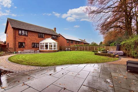 5 bedroom detached house for sale, Poppyfield Court, Coventry CV4