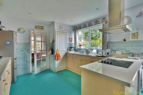 15 Bale Close, Bexhill-on-sea, TN39 4JT