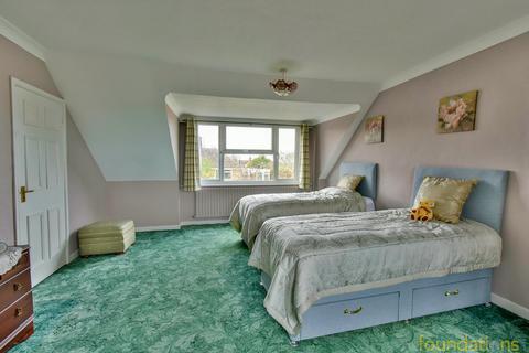 15 Bale Close, Bexhill-on-sea, TN39 4JT